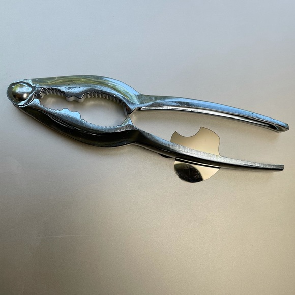 Heavy Duty Chrome Plated Seafood & Nut Cracker - Picture 2 of 2
